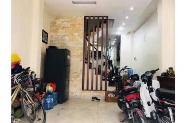 Bán Nhà Phạm Ngọc Thạch, Đống Đa 45m, 4 Tầng, MT 4.5m, Ô Tô, Kinh Doanh, Giá 5.6 Tỷ.