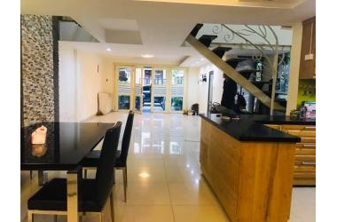 Bán gấp,nhà phố TRUNG KÍNH,50m2x6Tầng,10.7tỉ lh 0913781956