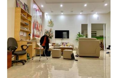 Hót! Bán gấp Nguyễn Ngọc Nại, MT:5m, 60m2, 5,1 tỷ, thoáng trước sau.