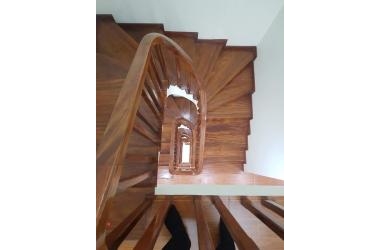 Bán Nhà Phố Vĩnh Phúc, Ba Đình 40m, 5 Tầng, MT 4m, 30m Ra Phố, Giá 3.75 Tỷ.