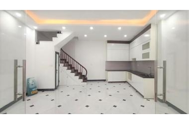 NGUYỄN TRÃI-10M RA PHỐ-LÔ GÓC-MỚI Ở NGAY-43M2*5T-GIÁ3.4TỶ