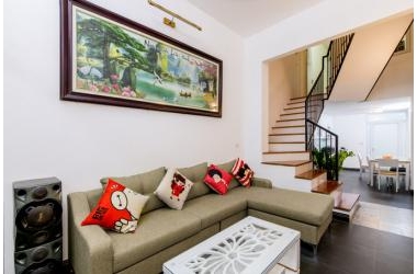 Bán nhà Long Biên – Tặng toàn bộ nội thất xịn, TV, TL, ĐH - 4 tầng, 38m2 - Giá 2.8 tỷ