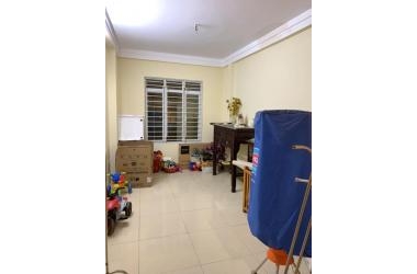 Siêu phẩm , Ngọc Thụy 42m2, 4 tầng giá 2.8 tỷ , ô tô đỗ cửa