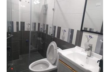 Bán Nhà Mặt Phố Thái Thịnh, Đống Đa, Lô Góc, Siêu Kinh Doanh 70m, 5 Tầng, MT 4.5m, Giá 18.5 Tỷ.