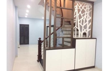 Nhà Phố Ngọc Thụy 54m2, Ngõ rộng, Thoáng trước sau, Gần Phố, Giá 3.8 tỷ.