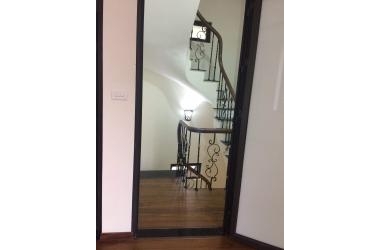BÁN NHÀ TRẦN KHÁT CHÂN HN
