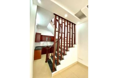 Bán Nhà Nam Dư 30m2, Lô Góc, Ô Tô Đỗ Cửa, Siêu Hiếm, 2,55 Tỷ