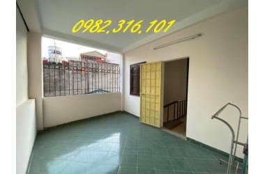 NHÀ MỚI XÂY CỰC ĐẸP- 3 BƯỚC RA NGÃ TƯ SỞ- 50M2 X 4 TẦNG- MẶT TIỀN 5M- 4 TỶ-0982.316.101