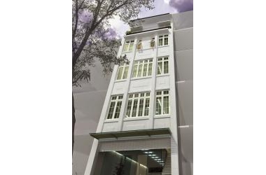 Bán nhà Lạc Long Quân 2 bước chạm Tây Hồ:28m, 5 tầng, mặt tiền 2.7m. giá 2.95ty