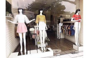 VỈA HÈ! Ô TÔ TRÁNH! MẶT NGÕ 49 HUỲNH THÚC KHÁNG 56M2, 5 TẦNG, MT 4M