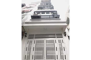 Bán nhà Cầu Giấy, tặng nội thất, nhà mới, ở luôn, 3.9 tỷ
