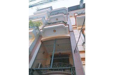 Bán nhà Cầu Giấy, tặng nội thất, nhà mới, ở luôn, 3.9 tỷ