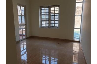 Bán gấp nhà Ngọc Lâm 100m2 - Ô tô tránh - Kinh doanh - 5.28 tỷ