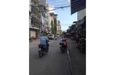 Bán Lô Đất Xây Khách Sạn, Văn Phòng, Nhà Hàng Tuyệt Đỉnh Phố Đội Cấn, Ba Đình 72m2, MT 4.5m, Giá 11.2 Tỷ.
