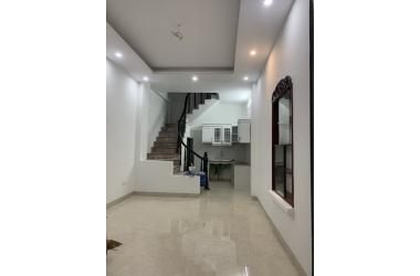 Bán nhà Minh Khai - Hai Bà Trưng. Nhà đẹp ở luôn, ngõ thông, rộng. 35m 4T 2.8 tỷ