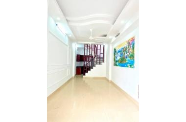 Chính chủ cần tiền bán gấp nhà giá rẻ giật mình Phố Nam Dư - Lĩnh Nam