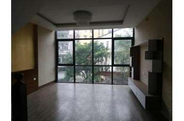 BÁN NHÀ ĐẸP - GẦN NGÕ GẦN PHỐ - DIỆN TÍCH RỘNG