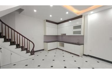 Bán nhà Nguyễn Trãi 45m2, nhà mới xây,ở luôn giá 3.2 tỷ