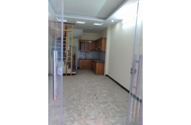 BÁN NHÀ BỒ ĐỀ, HAI MẶT NGÕ, 3 TẦNG, GIÁ:2.5 TỶ, LH:0943151661