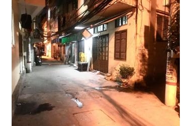 nhầ đẹp, trương đinh, nguyên an ninh,45m,4 tầng, 3,05 tỷ, ngõ rộng, sân để xe