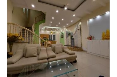 BÁN NHÀ THÁI THỊNH ĐỂ ĐI NƯỚC NGOÀI GẤP - ĐỐNG ĐA - 72M2 x 5 TẦNG - 3 THOÁNG,Ô TÔ ĐỖ CỬA  - 5.5 TỶ. LH: 0966 9080 99