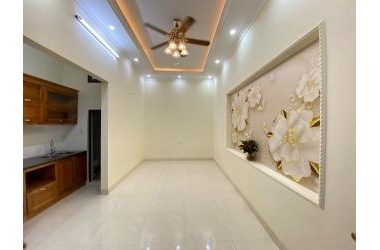 Bán nhà phố Hoàng Văn Thái,Thanh Xuân 34m2 giá 2.7 tỷ ở luôn,ô tô đỗ cổng