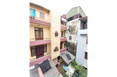Cần Bán gấp nhà Thái Thịnh 42m2 5 tầng giá chỉ 3.9 tỷ