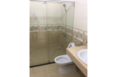 Bán Nhà Phân Lô Phố Lê Hồng Phong 40m2, 4 Tầng, Ô Tô Đỗ Cửa, Cách Phố 5m, Giá 8.3 Tỷ.