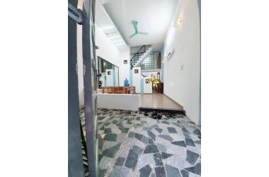Nhà đẹp siêu hiếm 40m2 5 tầng nhà Quan Nhân giá chỉ 3.x tỷ
