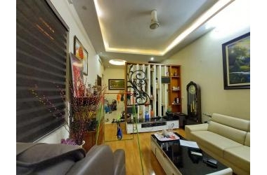 Sốc! Bán nhà Làng Lụa, 40m2, 3,3 tỷ, lô góc, ô tô  đỗ ngày đêm, 3 năm.