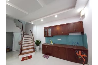 Bán gấp nhà Cầu Giấy,52*4T-30m oto tránh-50m ra mặt phố chỉ 3,65 tỷ