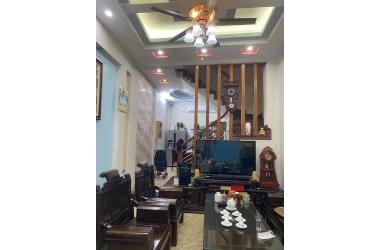 Cách mặt phố 10m, nhà đẹp Nguyễn Khang, 45m, 5T, mặt ngõ xe 3 gác, 5.4 tỷ