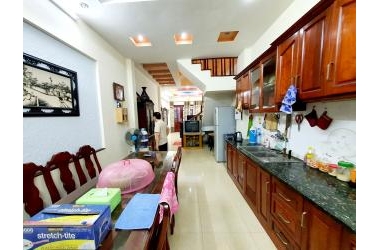 Bán nhà Nguyễn Ngọc Nại,Thanh Xuân 57m 4T 4.1 tỷ,ô tô đỗ cửa,ở luôn