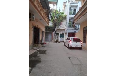 Hiếm! Siêu phẩm Vạn Phúc, 43m2, 3,2 tỷ, ô tô đỗ ngày đêm.