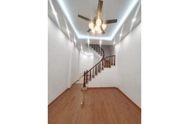 Bán Nhà Định Công Thượng, 43m2, 4 Tầng, 4 phòng ngủ, 3,1 Tỷ
