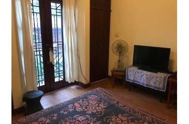 Bán nhà hiếm Nguyễn Văn Huyên 68m2 5T giá chào 7.xx tỷ