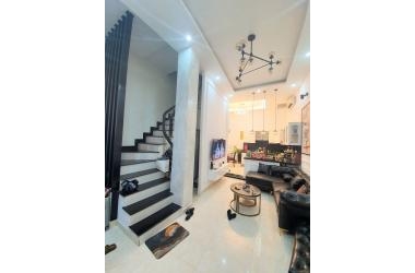 Nhà đẹp cực hiếm Cát Linh 55m2 5T giá chào 5.31 tỷ cần bán gấp