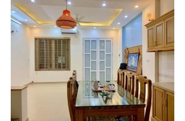 Hiếm! Nhà Quang Trung, 57m2, 3.3 tỷ, oto 1 nhà, ở ngay.