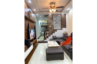 Bán Gấp Nhà Trường Chinh, Ngã Tư Vọng. Villas giữa phố. 2 mặt ngõ 2 mặt tiền. 43m 4 tỷ