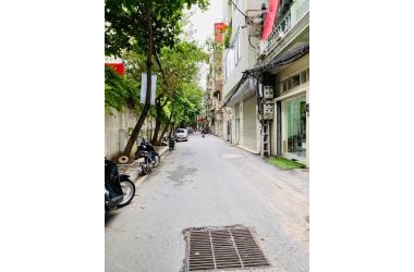 Bán gấp nhà 3 tầng 34m mặt tiền 3.5m phố Cự Lộc cạnh ROYAL CITY