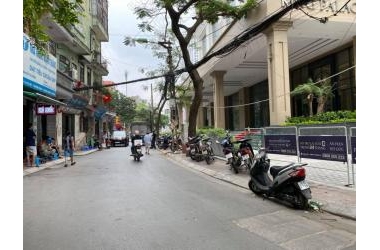 Bán nhà Cự Lộc,Thanh Xuân, 23m 4T 2.15 tỷ,ô tô đỗ cửa,ở luôn