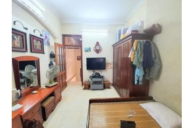Bán Nhà Kim Giang, Hoàng Mai 28m2, 4 Tầng, Mặt Tiền 3.2m, Gần Phố, Ở Luôn, Giá 1.39 Tỷ.