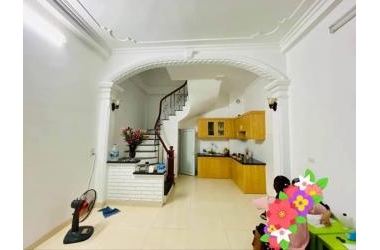bán nhà đường giáp bát giải phóng 29m 5 tầng ngõ rộng an ninh