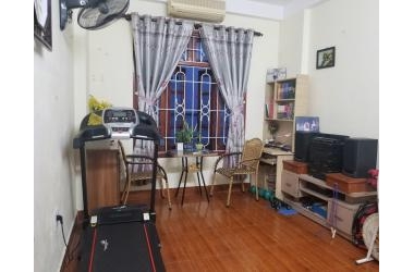 Bán nhà Lĩnh Nam, 25m2 x 1.65 tỷ, ngõ thông, rộng, gần ôtô tránh. LH: 0912519472