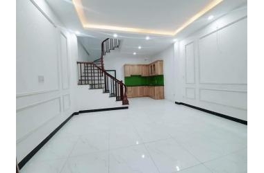 BÁN NHÀ ĐINH CÔNG THƯỢNG MỚI 46M2___ 5 tầng giá 2,99 tỷ ở luôn .