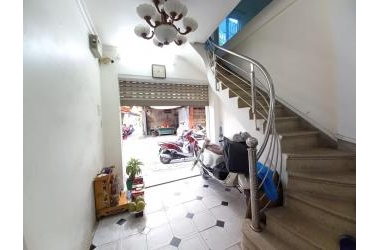 nhà mặt phố Bùi Ngọc Dương,40m, 4 tầng,sổ đỏ, 3,65 tỷ, ô tô tránh, kinh doanh đỉnh