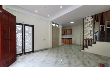 Nhà mới Phố Giáp Nhị - Hoàng Mai, 31m, 5 tầng mới mặt tiền rộng 3x tỷ,cách ô tô đỗ 5m