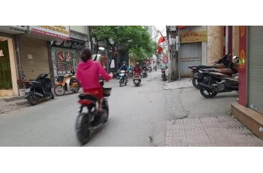 Mặt phố Xuân Đỉnh kinh doanh cực sầm uất, vị trí đẹp, giá rẻ