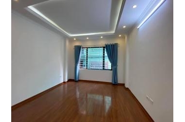 chỉ nhỉnh 4 tỷ có ngay nhà đẹp 5T đường Bưởi,KD khủng,42m2