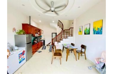 Hót! Bán gấp nhà  Nguyễn Ngọc Nại, Mt: 4m, 56m2, 5 tỷ, ô tô tránh, phân lô.